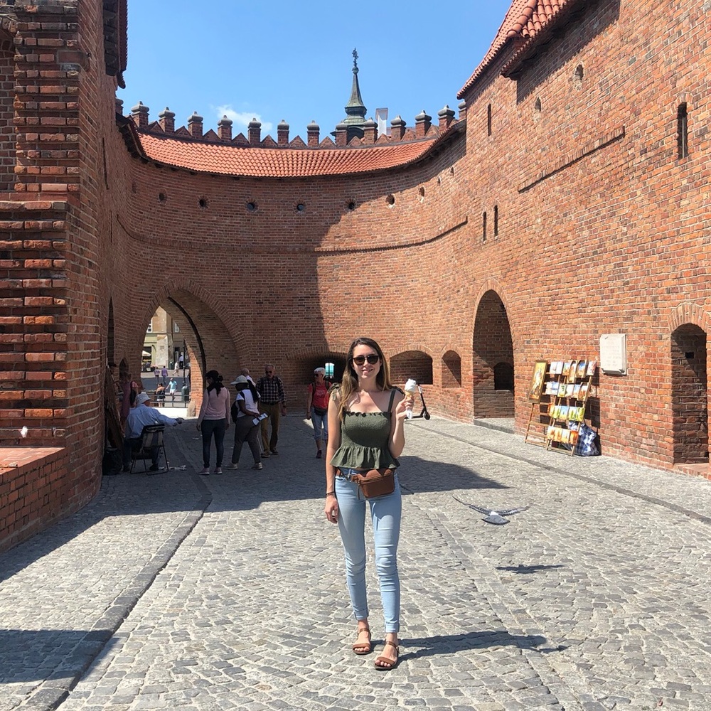 Meet your Posher, Hannah